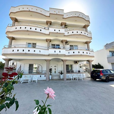 Apartmens Xhenis Lux Ulcinj Eksteriør billede