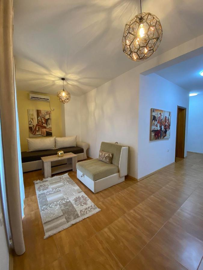 Apartmens Xhenis Lux Ulcinj Eksteriør billede