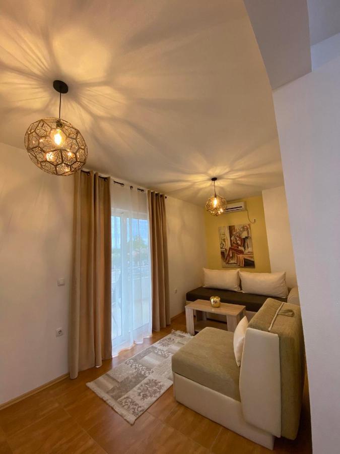 Apartmens Xhenis Lux Ulcinj Eksteriør billede