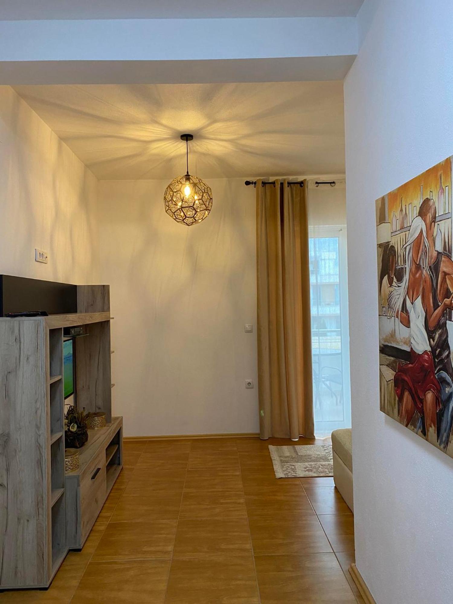 Apartmens Xhenis Lux Ulcinj Eksteriør billede