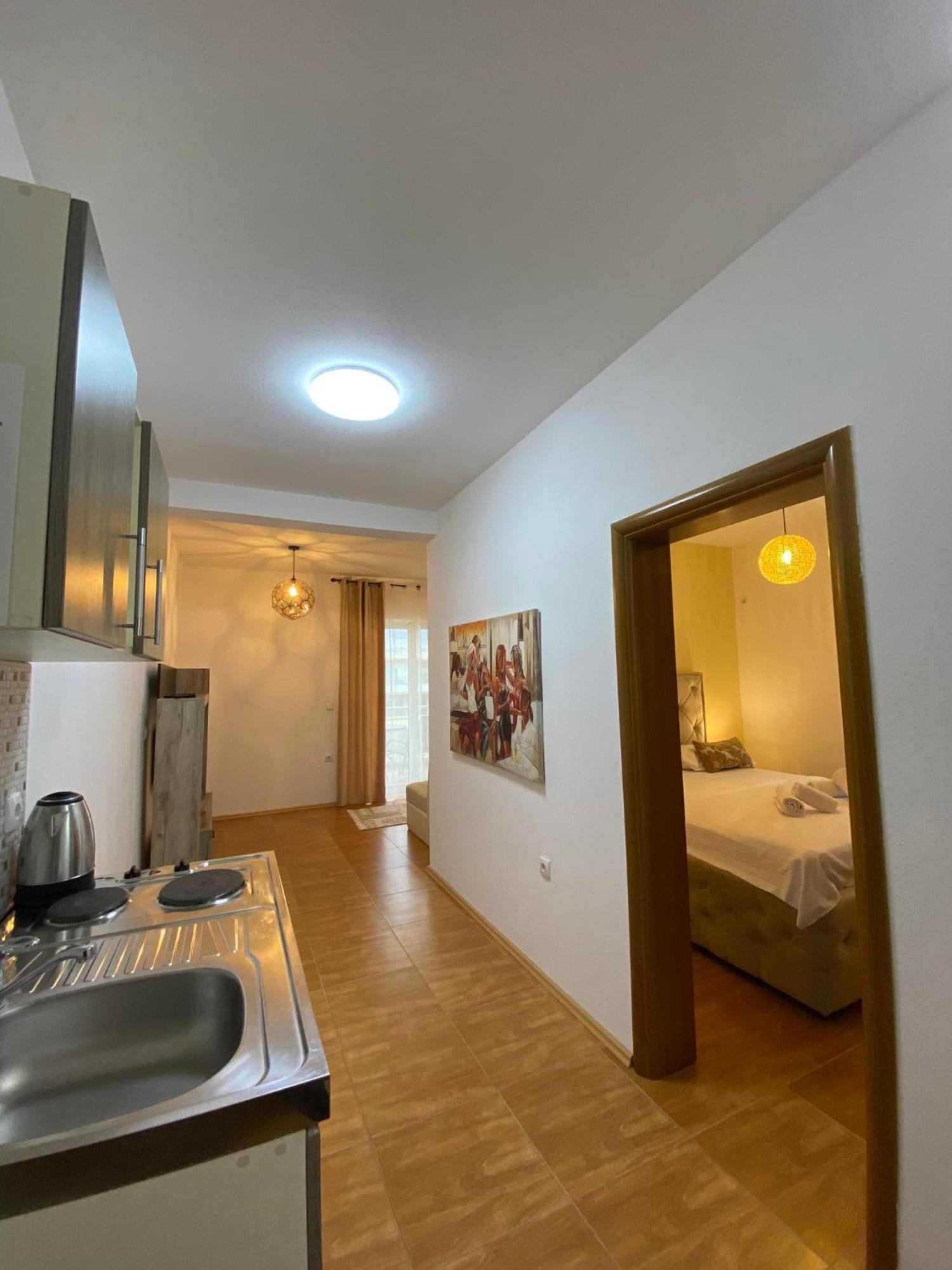 Apartmens Xhenis Lux Ulcinj Eksteriør billede