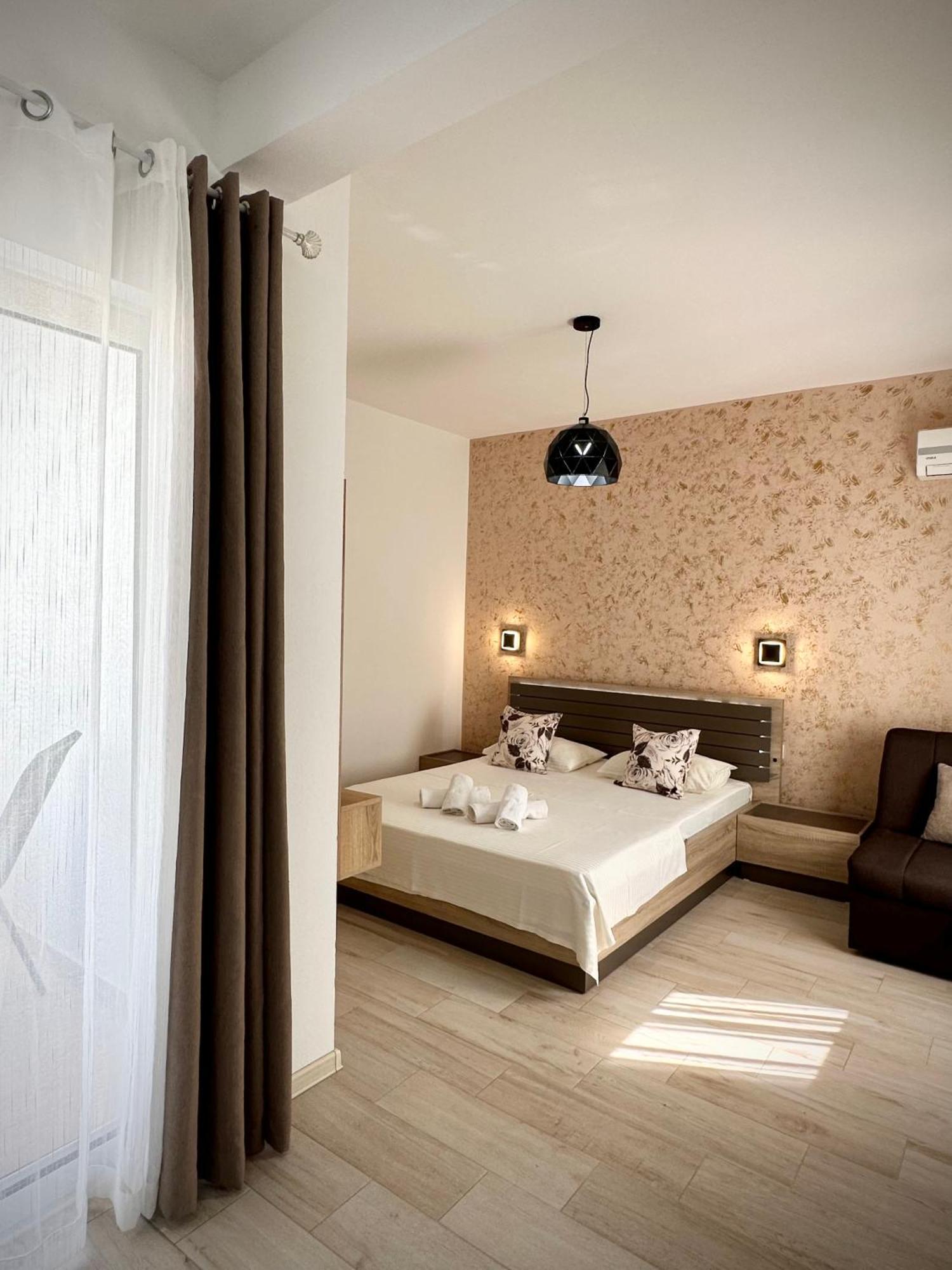 Apartmens Xhenis Lux Ulcinj Eksteriør billede