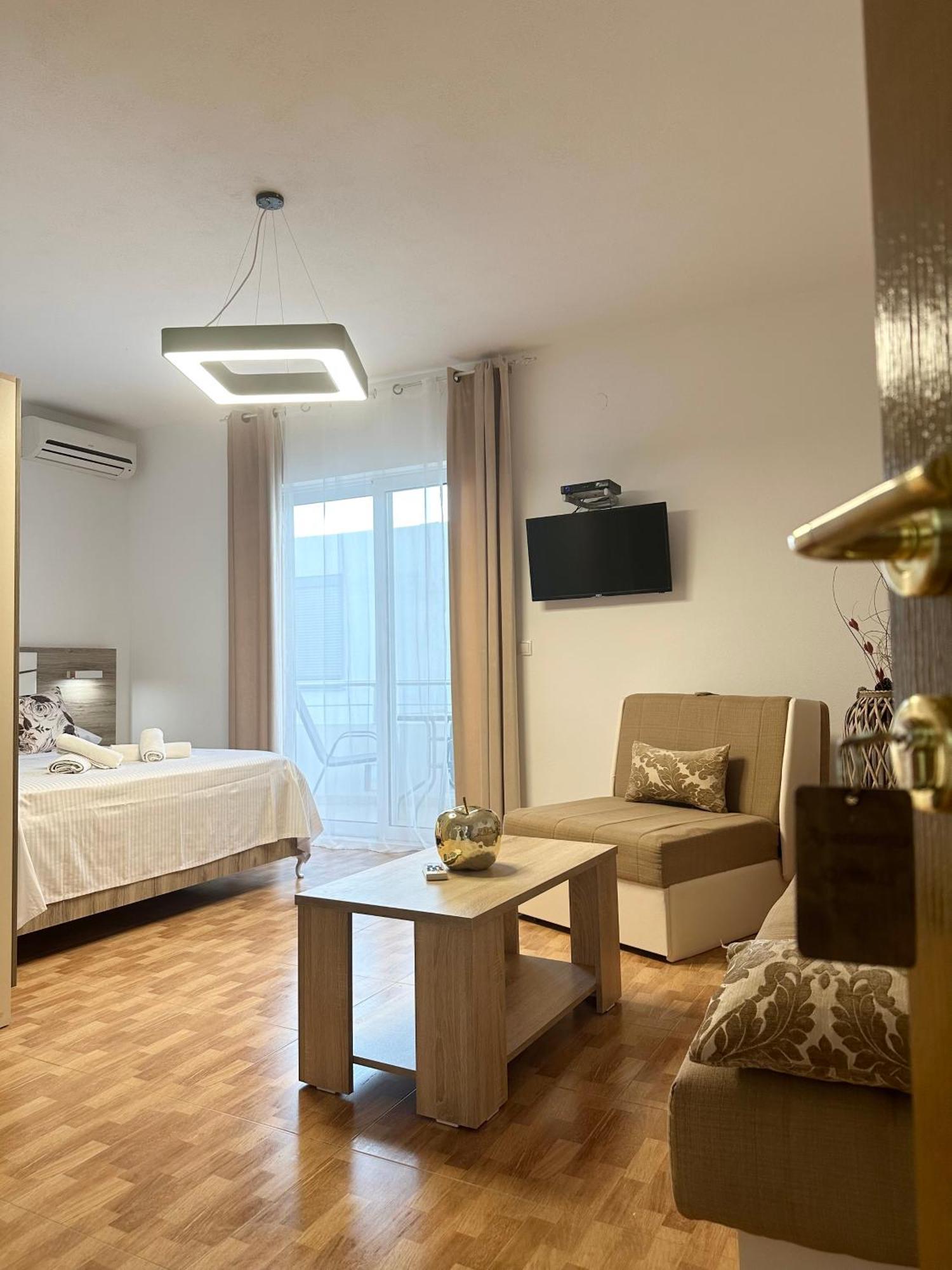 Apartmens Xhenis Lux Ulcinj Eksteriør billede