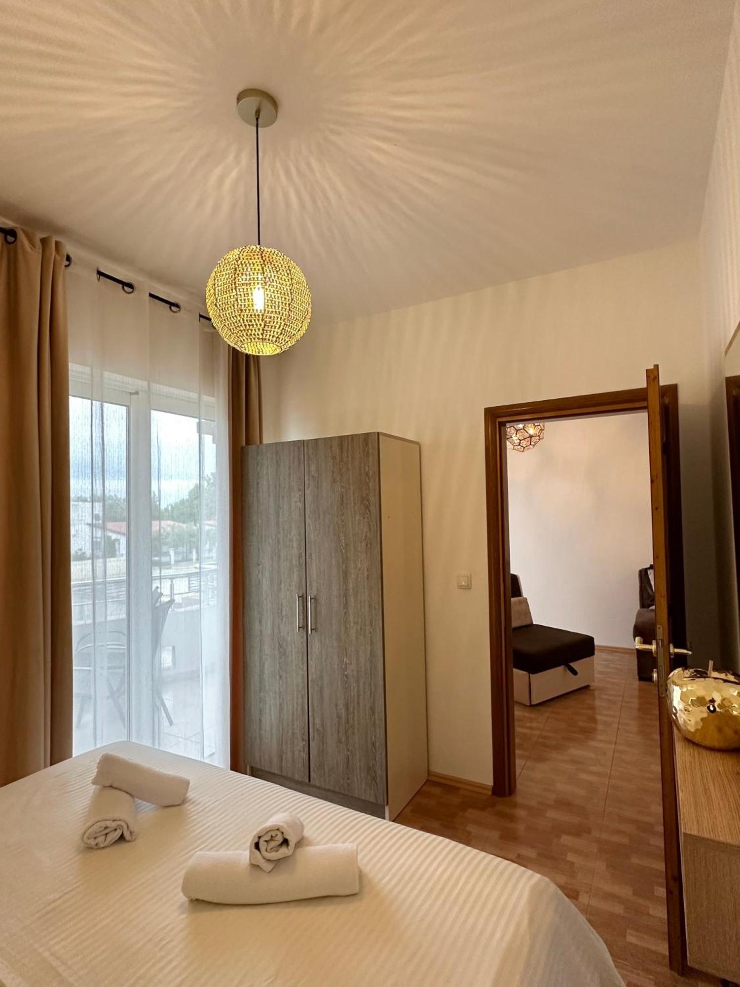 Apartmens Xhenis Lux Ulcinj Eksteriør billede