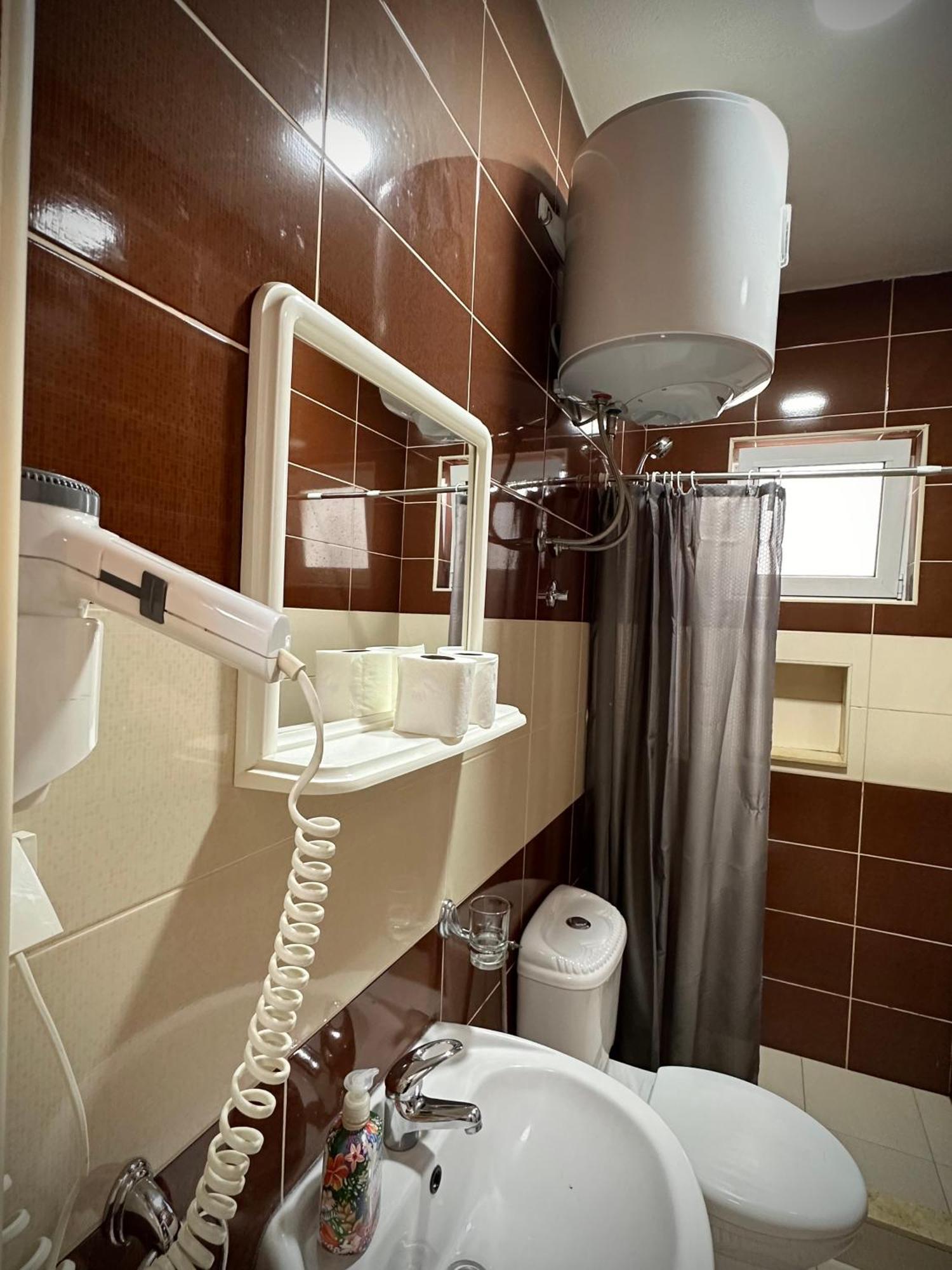 Apartmens Xhenis Lux Ulcinj Eksteriør billede