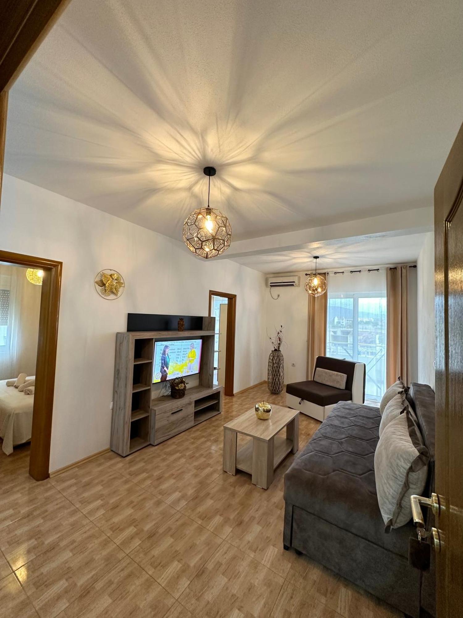Apartmens Xhenis Lux Ulcinj Eksteriør billede