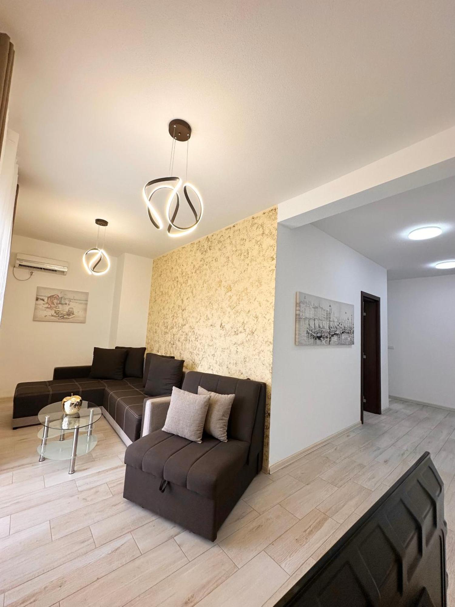 Apartmens Xhenis Lux Ulcinj Eksteriør billede