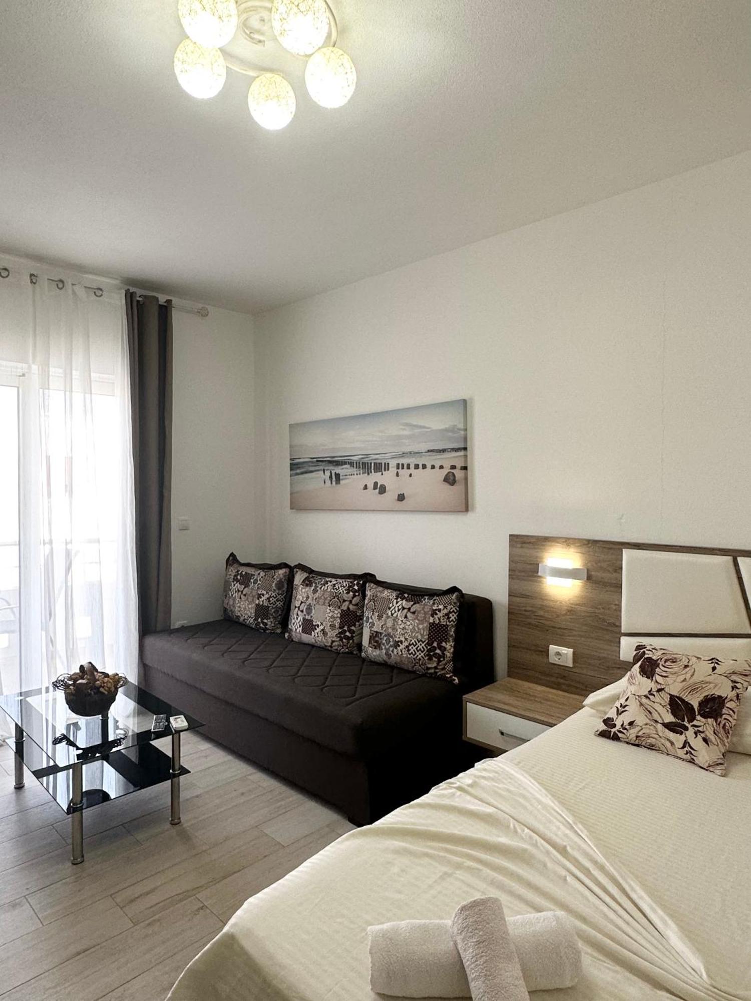 Apartmens Xhenis Lux Ulcinj Eksteriør billede