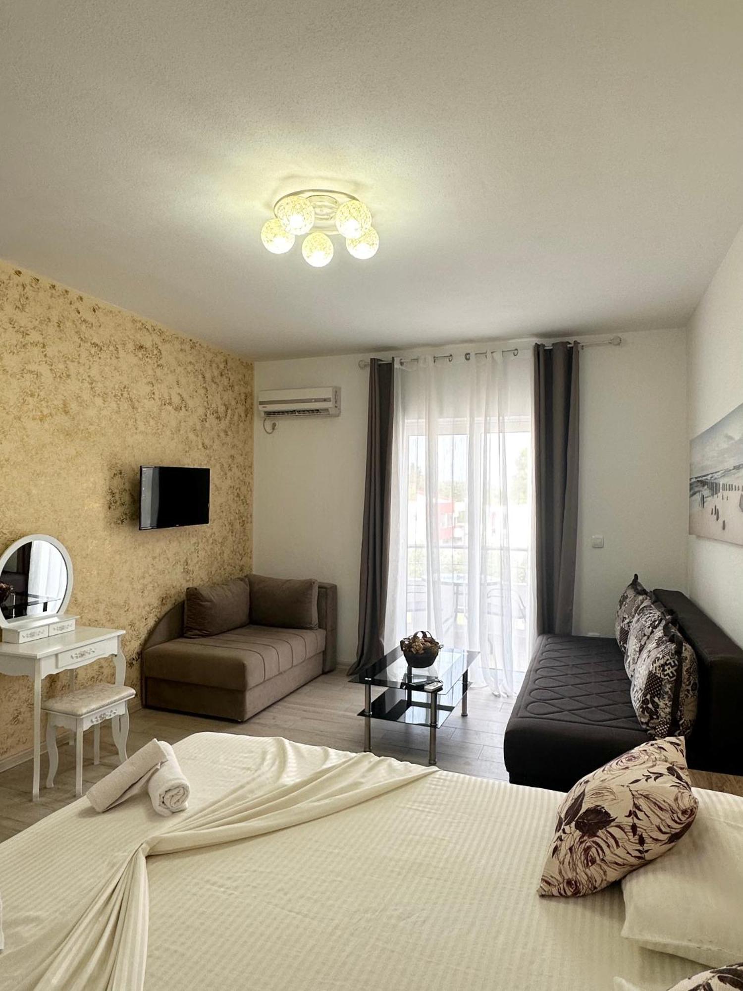 Apartmens Xhenis Lux Ulcinj Eksteriør billede